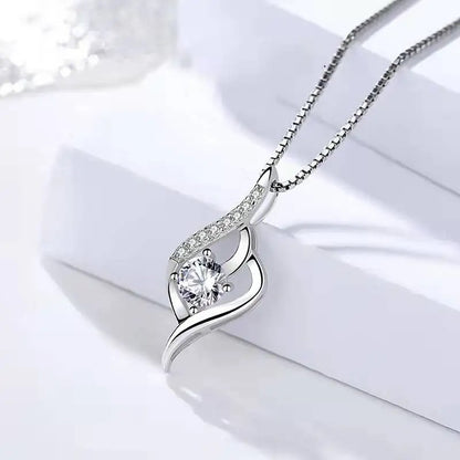 s925 Silver heart-shaped Pendant for Women,  version with heart-shaped silver jewelry