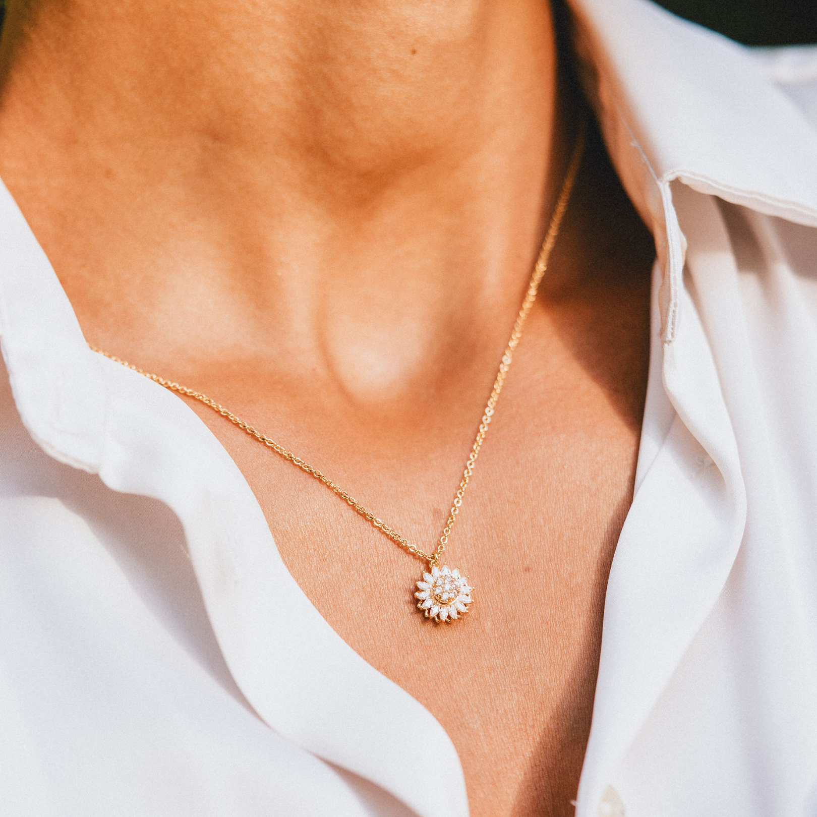 Sunflower Fidget Spinner Necklace    qykyai-sq.myshopify.com